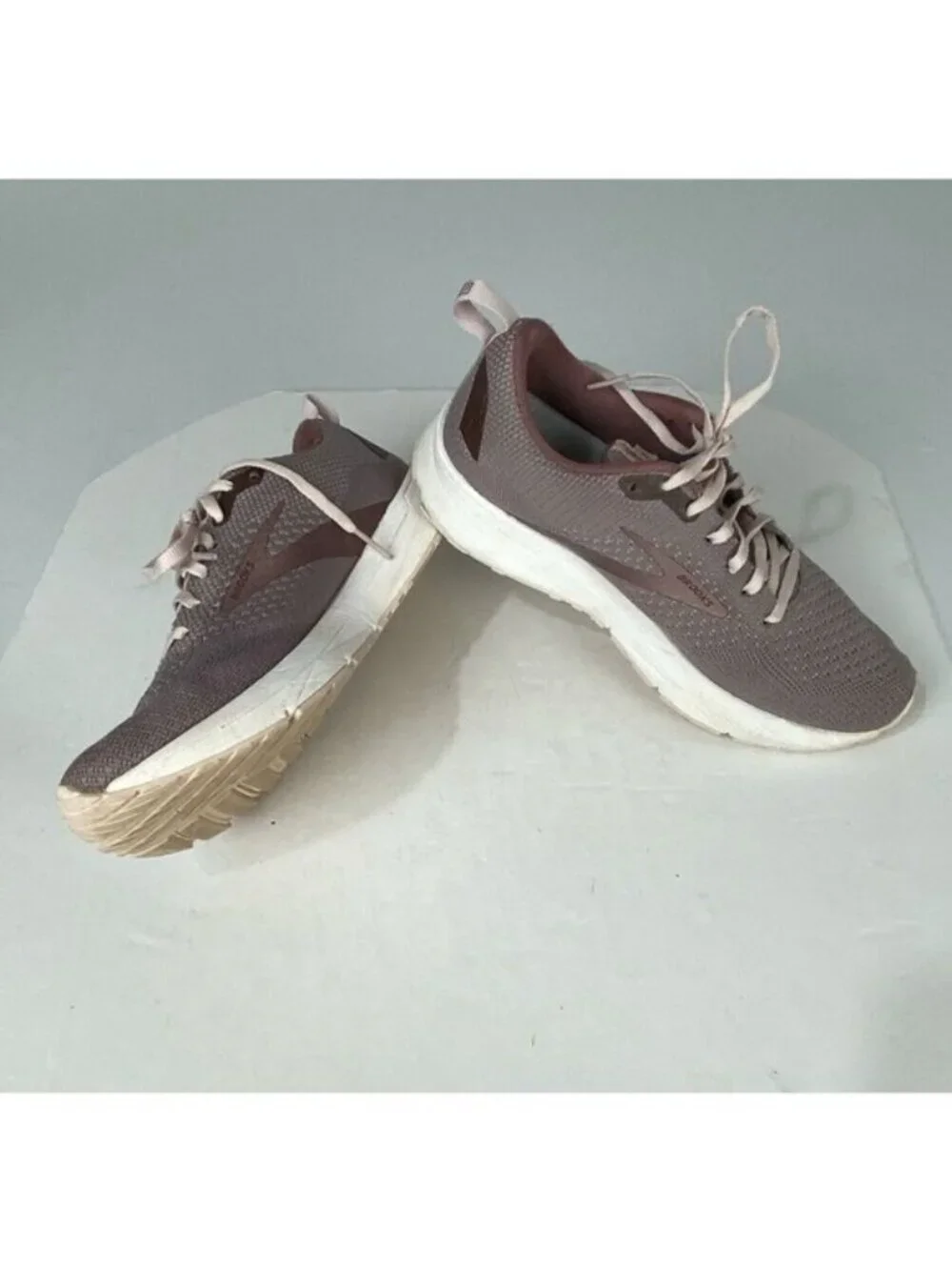 Brooks Revel 4 Women's Size 7.5 B (Medium) Running Shoes Primrose 1203371B286